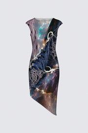 A Rent in the Fabric of Space and Time FELICIA DRESS